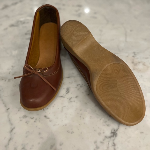 Vintage vegan leather shoes. - Picture 8 of 8